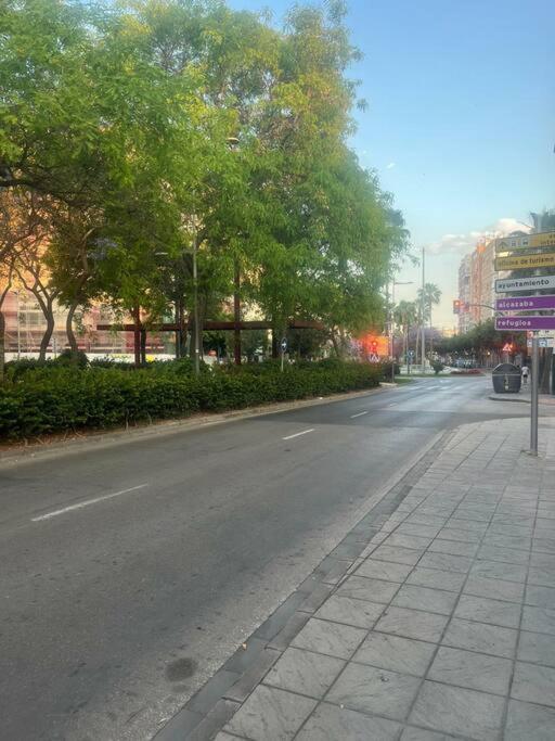 Apartamento Rambla De Almeria Luaran gambar